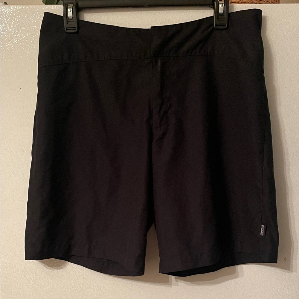 Patagonia Women’s‎ Size 6 Black Shorts Back Zip Pocket